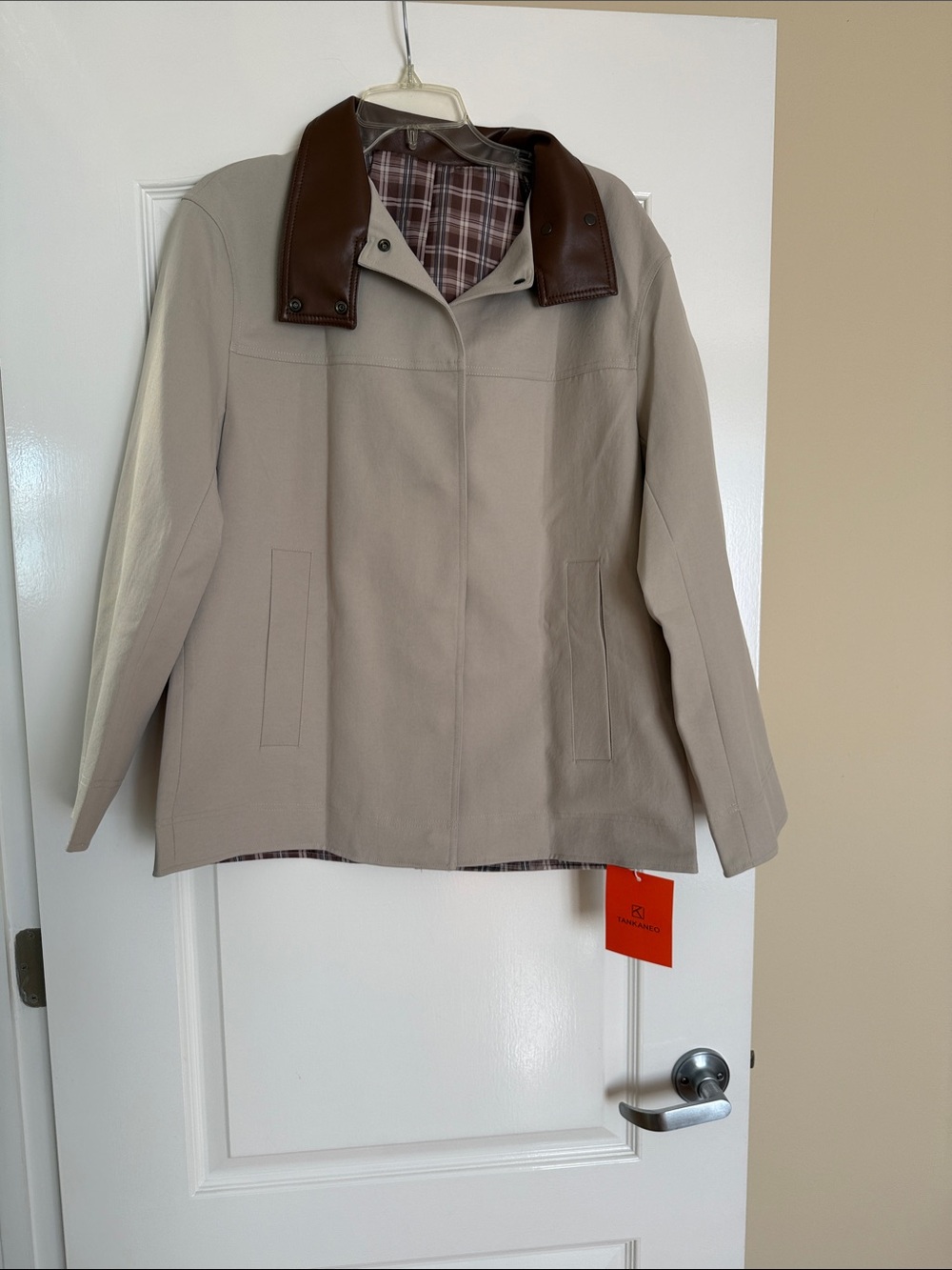 Tankaneo New Beige Trench Lined Jacket with Brown Faux Leather Collar Size M